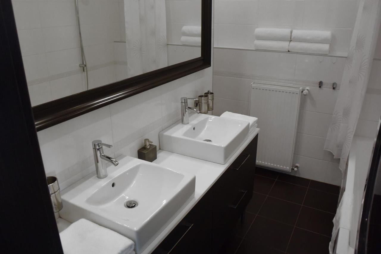 Апартаменти Apartman Dc2 Дечин Екстер'єр фото