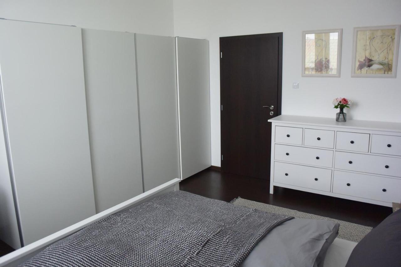 Апартаменти Apartman Dc2 Дечин Екстер'єр фото
